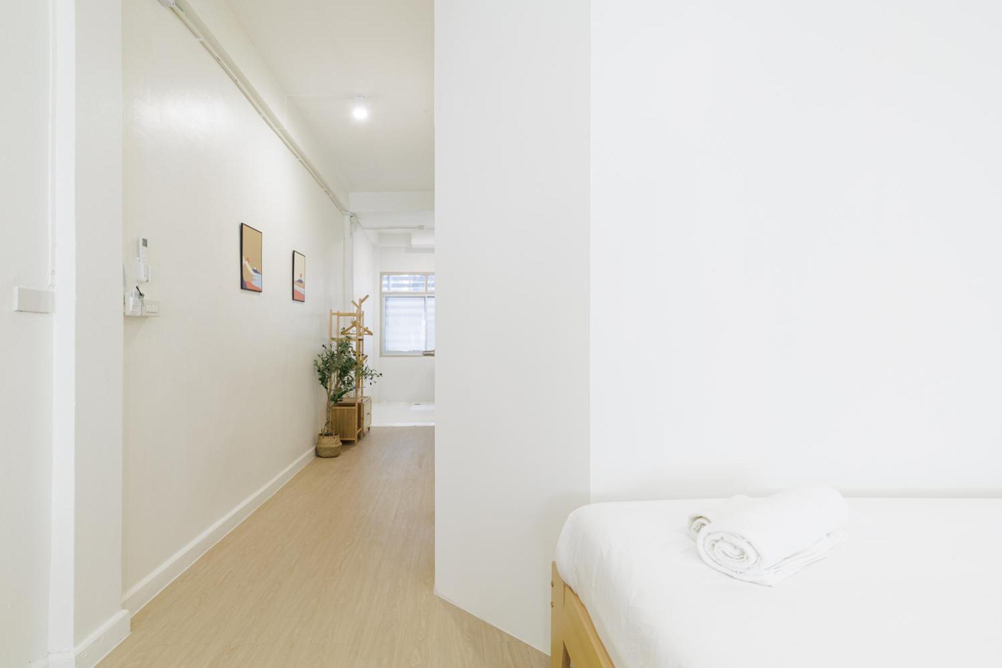 Apartment 72 House & Cafe